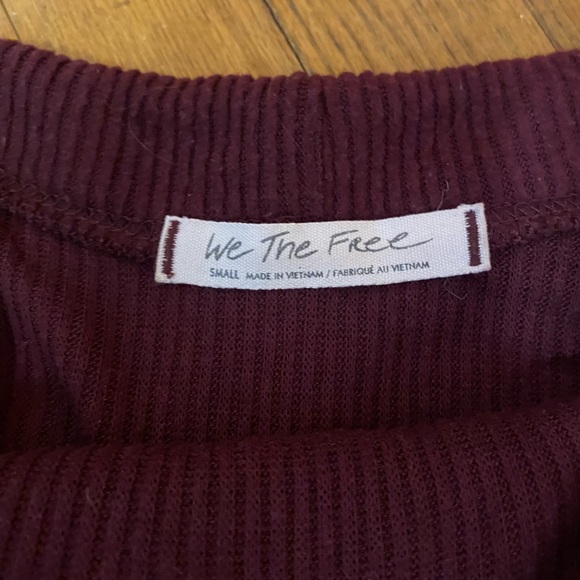 Off-Shoulder Ribbed Knit Top - Burgundy - Picture 2 of 2